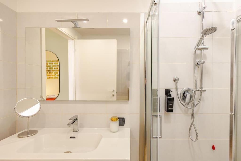 Urban House - Exclusive Park House Navigli Milan Centerアパートメント エクステリア 写真